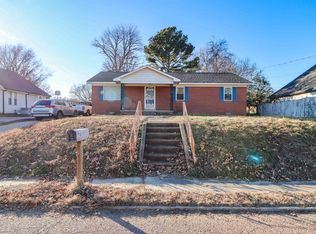 211 Washington St, Newbern, TN 38059