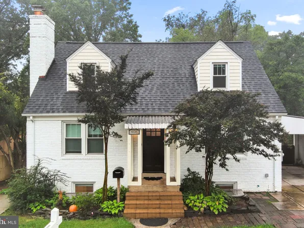 408 S George Mason Dr, Arlington, VA 22204