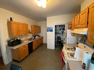 140 Calumet St #3A, Roxbury Crossing, MA 02120