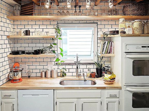 Tile to the ceiling!