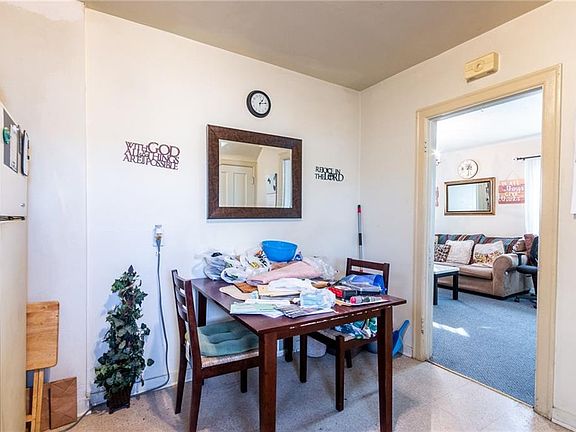 5th image of 207 N 20th St