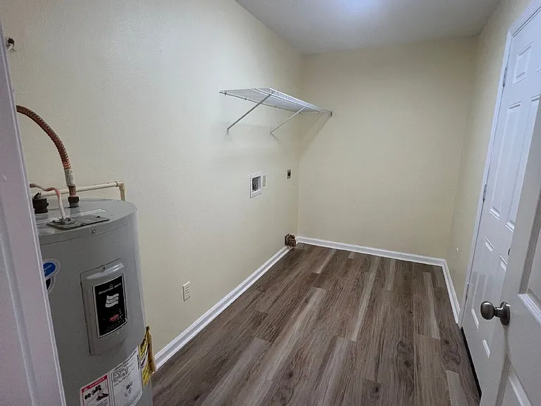 2119 Hamilton St — Photo 13