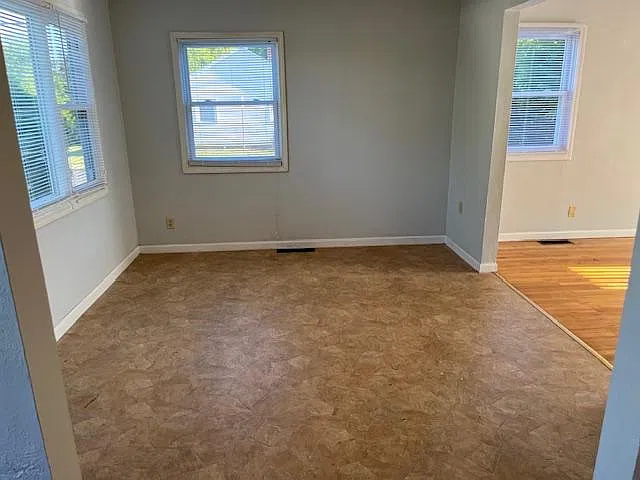 4 bed, 2.5 bath, 2060 sqft, $2,550 — Photo 2