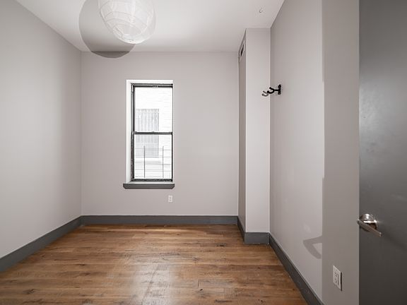 5th image of 1059 Bergen St APT 4B