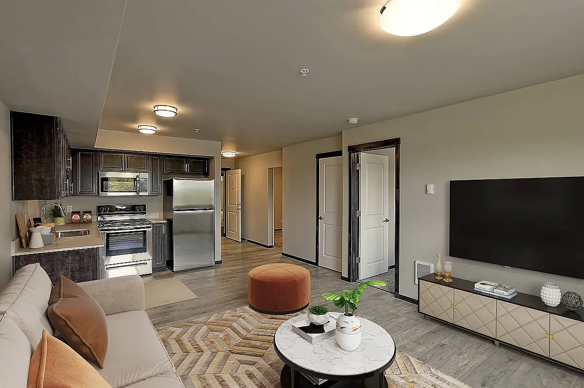 Pacific Pines Apartments — Photo 4