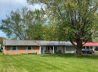 2785 S Burnett Rd, Springfield, OH 45505