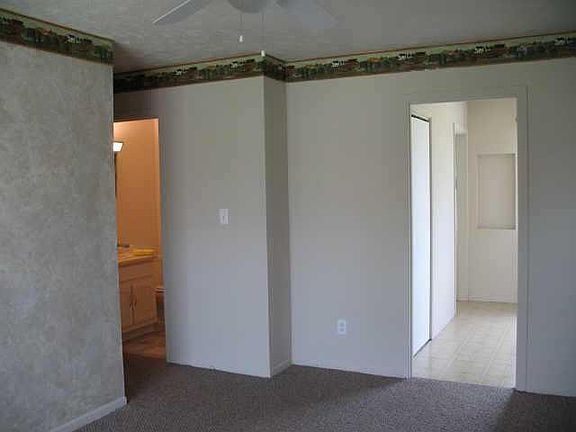 2nd image of 10521 Folsom Dr