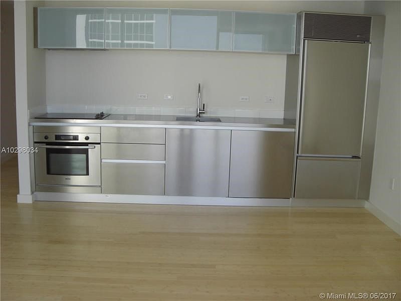 2nd image of 1040 Biscayne Blvd APT 2805