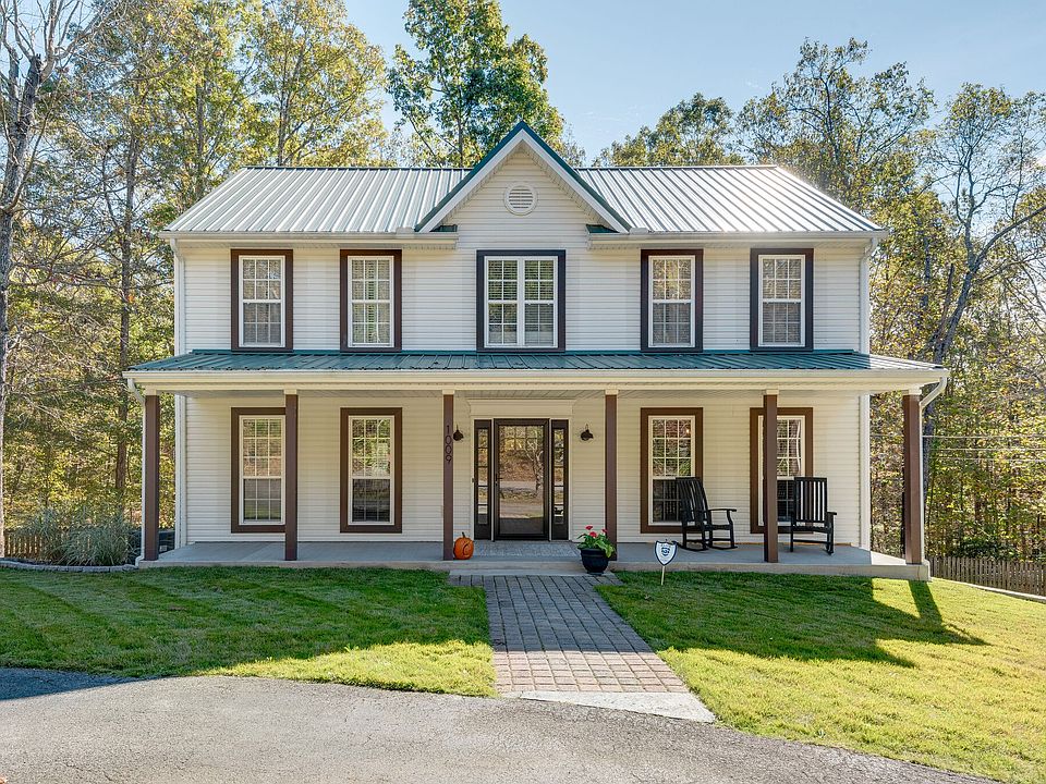 1009 Lauren Cir, Burns, TN 37029 | Zillow