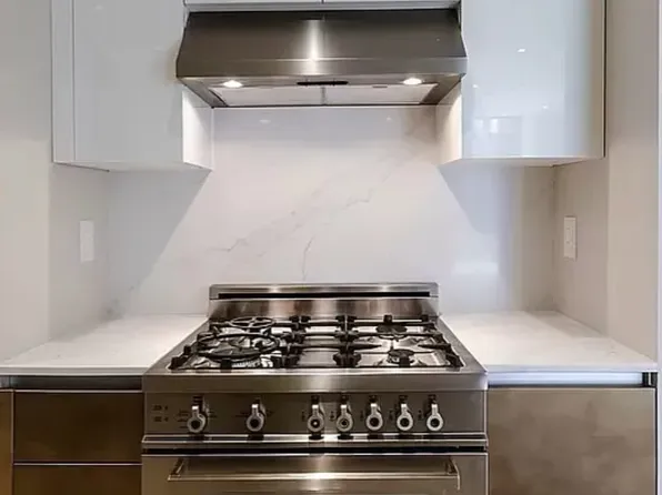 24-12 42nd Road image 6 of 12