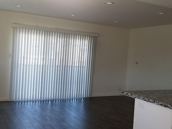 3rd image of 148 13th St APT B