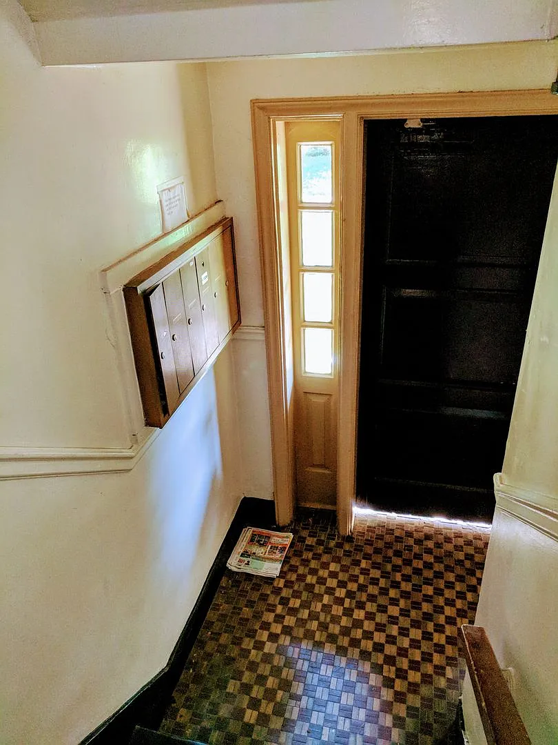2704 Kensington Avenue — Photo 3