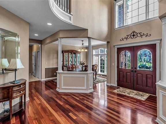 4th image of 6228 Creekhaven Dr