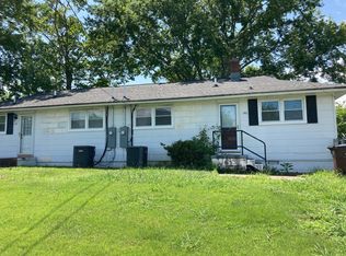 140 Maryville Cir, Oak Ridge, TN 37830