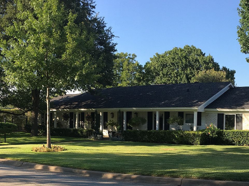 1st image of 14444 Tanglewood Dr