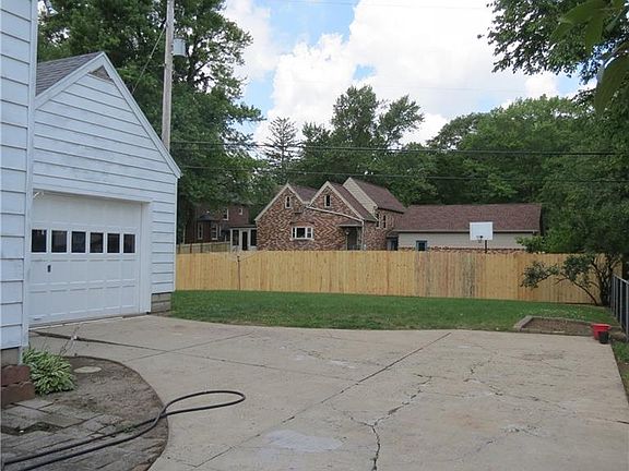2nd image of 778 Johnston Dr