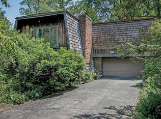 1703 N Summit St, Wheaton, IL 60187