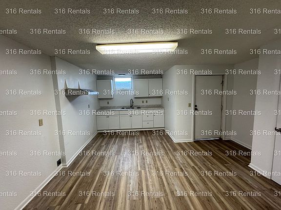 2nd image of 1101 E Hoch St APT 2