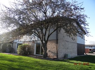 8 Cour Marquis, Palos Hills, IL
