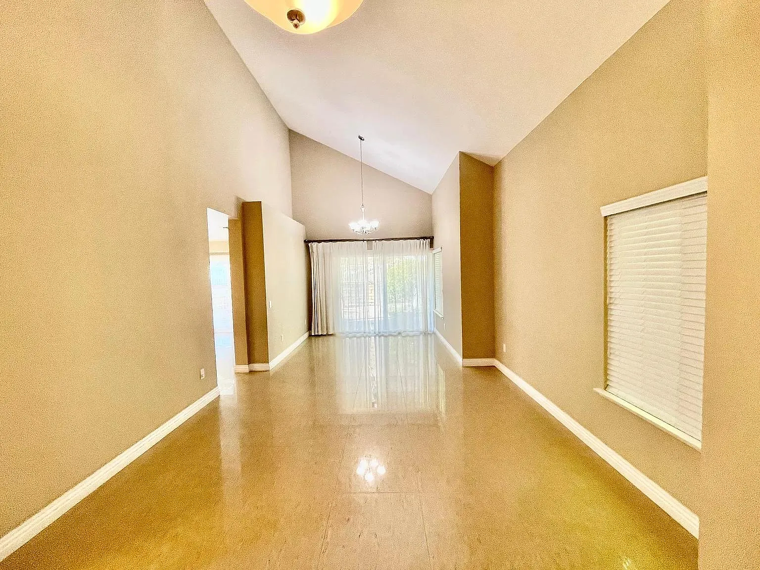 18106 Conestoga Ln — Photo 1