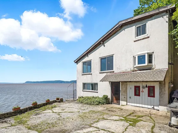 1 Battery Place, Croton-on-Hudson, NY 10520