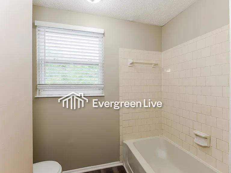 4806 White Oak Trl — Photo 16