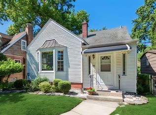 11936 Greenwood Ave, Blue Island, IL 60406