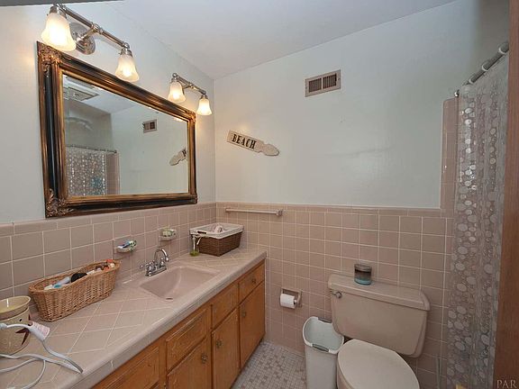 5th image of 710 Connell Dr