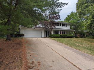 2791 Ledgemont St, Fitchburg, WI 53711