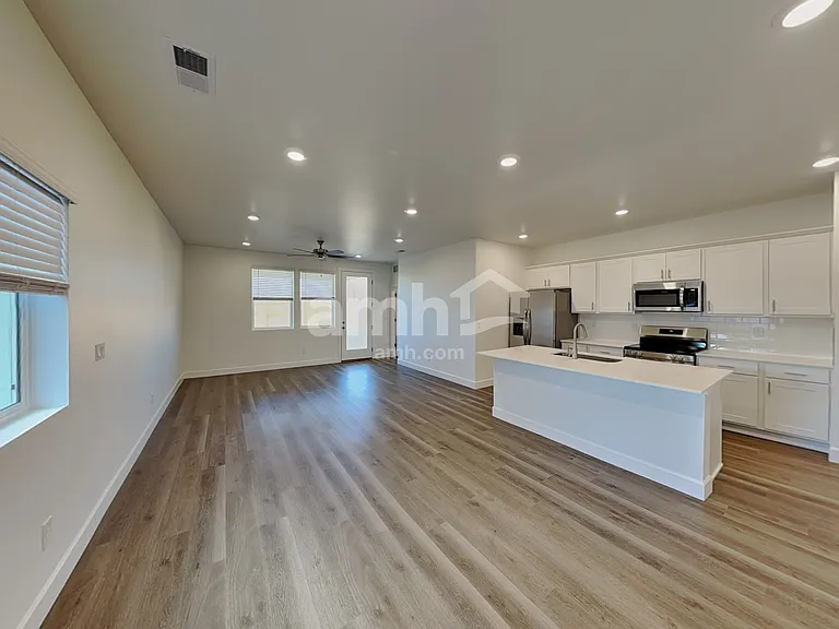 10026 Atchinson Ct — Photo 6