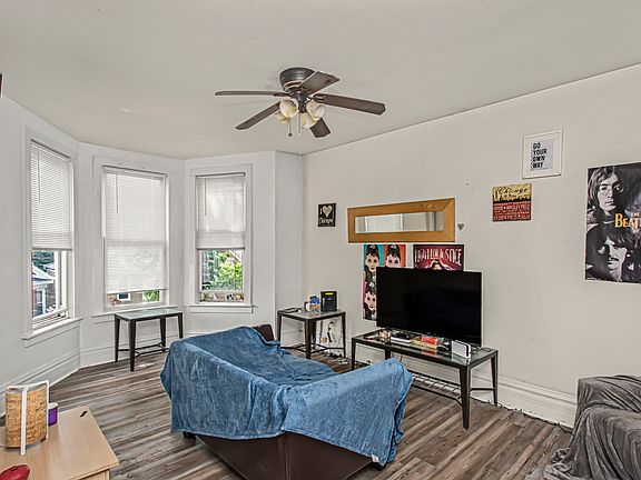 4th image of 3520 S Winchester Ave