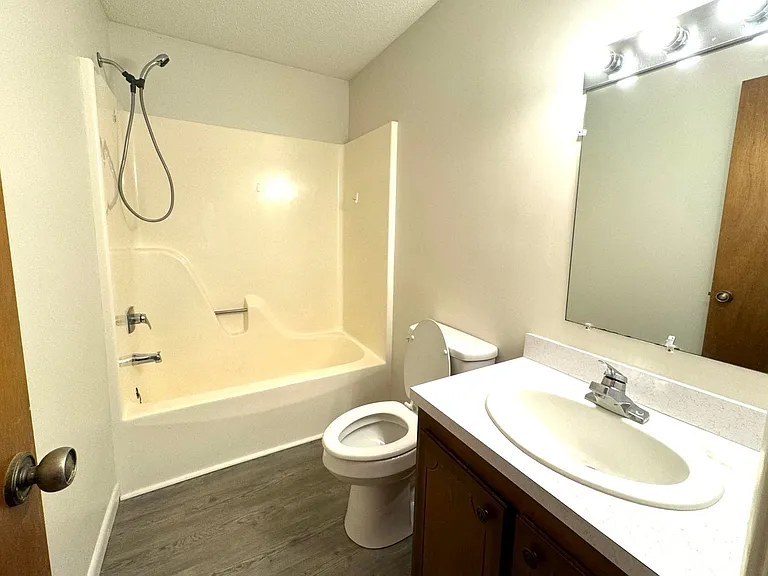 415 Cranbrook Ave SE #17 — Photo 8