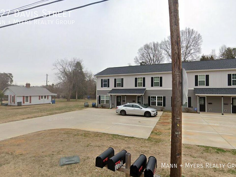 1st image of 1127 Davis St