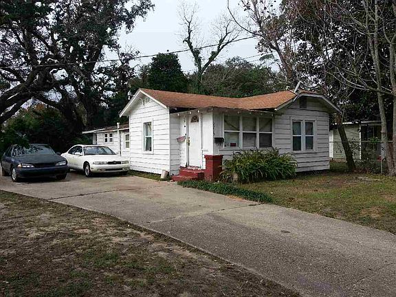 5th image of 2701 N Davis Hwy