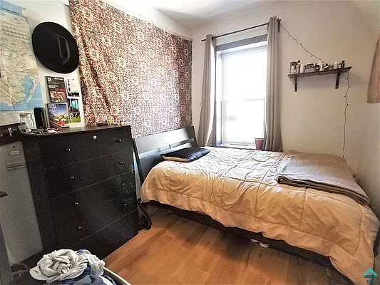 Rented by EXR | media 60