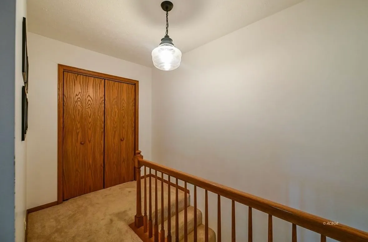 3 bed, 1794 sqft, $750 — Photo 1