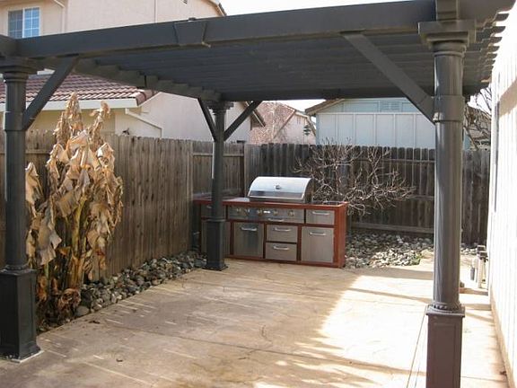 BBQ & Gazebo