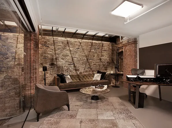 169 Hudson Street image 8 of 12