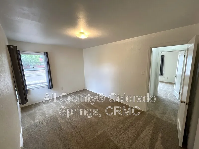2 bed, 1.0 bath, 1136 sqft, $1,595 — Photo 4