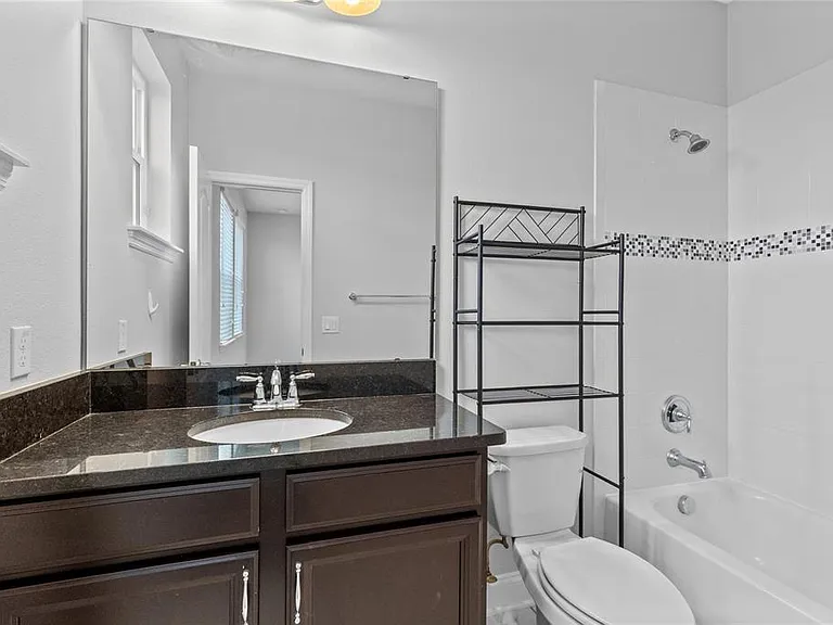 9077 Neher St — Photo 21
