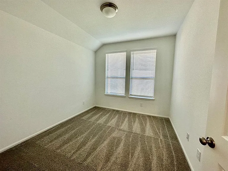 4222 Colony Ln — Photo 9
