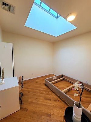 4th image of 302 Pleasant Ave #8G