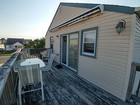 2nd Floor - Deck view