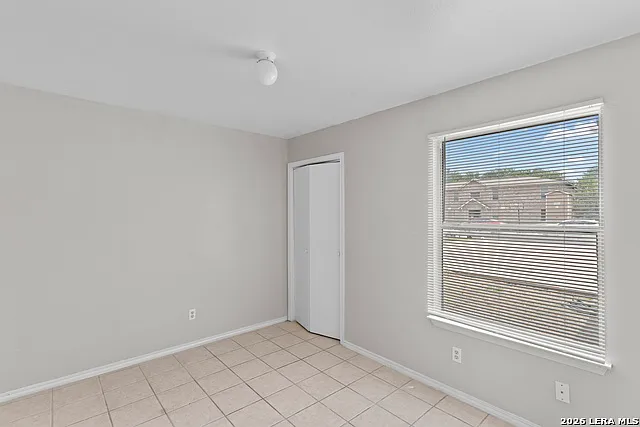7575 Windsor Oaks — Photo 17
