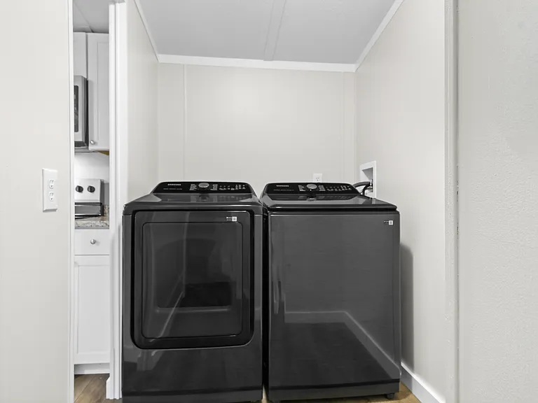 206 Primrose Rd — Photo 18