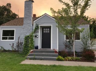 523 NW 8th St, Redmond, OR 97756