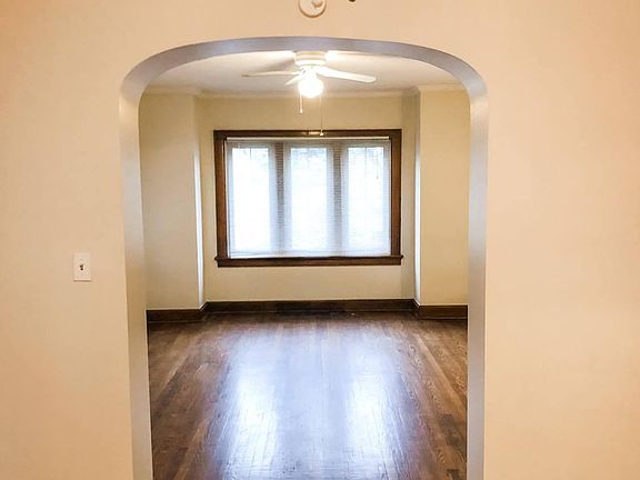 4th image of 3276 Indianola Ave