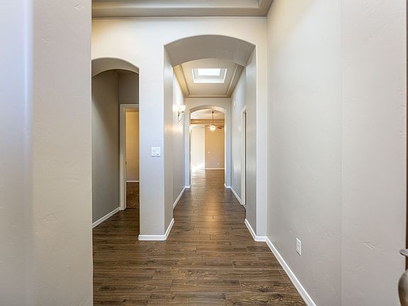 2nd image of 3669 Lunetta Ct