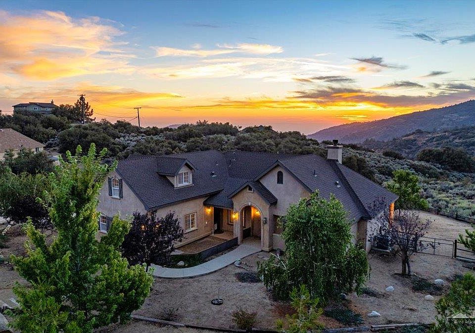 1st image of 24281 Jacaranda Dr