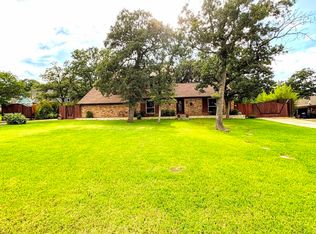 1212 Vera Ln, Kennedale, TX 76060